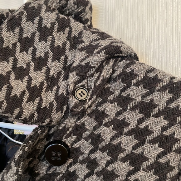 Black and gray herringbone plaid hooded pea coat - Picture 3 of 4